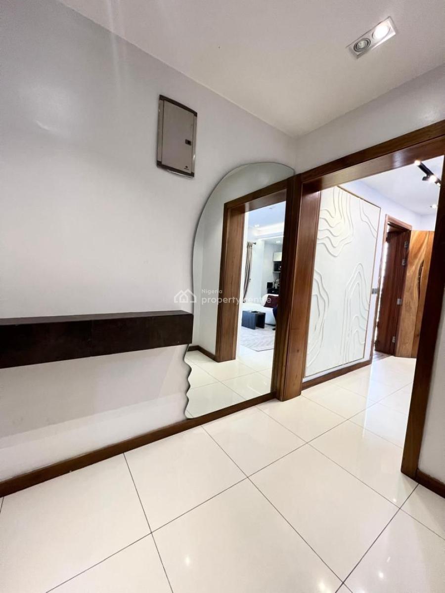 Luxury Vintage 1 Bedroom Apartment with Ps5, Pool & Balcony, Lekki, Lagos, Flat / Apartment Short Let