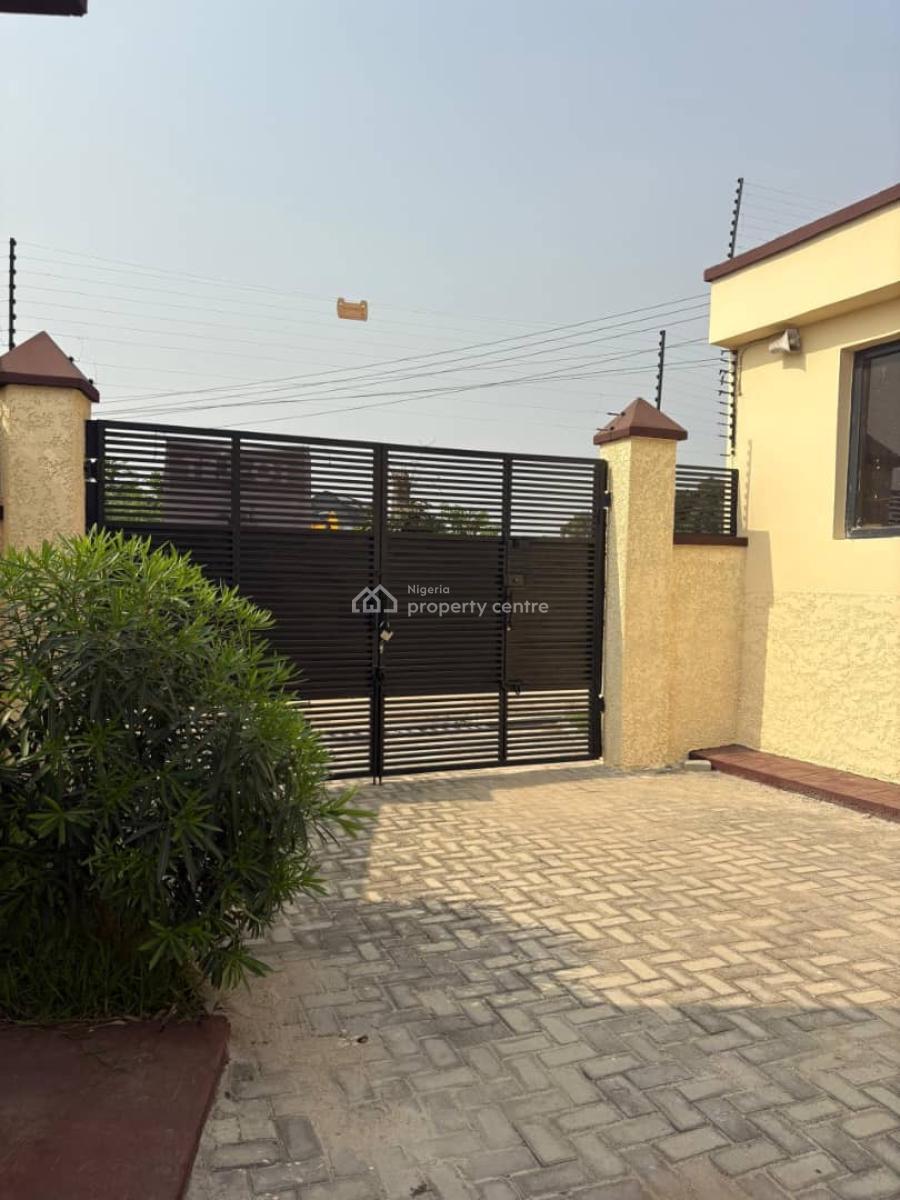 Exquisite 4 Bedroom Semi-detached Duplex with Bq, Abraham Adesanya, Sangotedo, Ajah, Lagos, Semi-detached Duplex for Rent