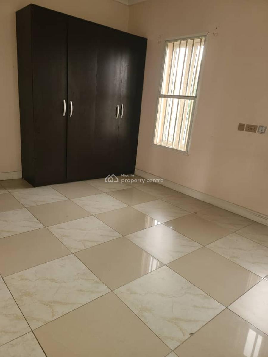 Modern and Well Maintained Standard 4 Bedroom Duplex with a Room Bq, Estate, Magodo, Lagos, Semi-detached Duplex for Rent