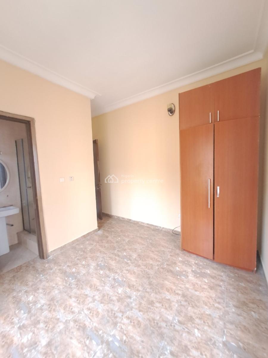 Well Built 3 Bedroom Apartment in a Gated, Chevron Drive, Lekki, Lagos, Flat / Apartment for Rent