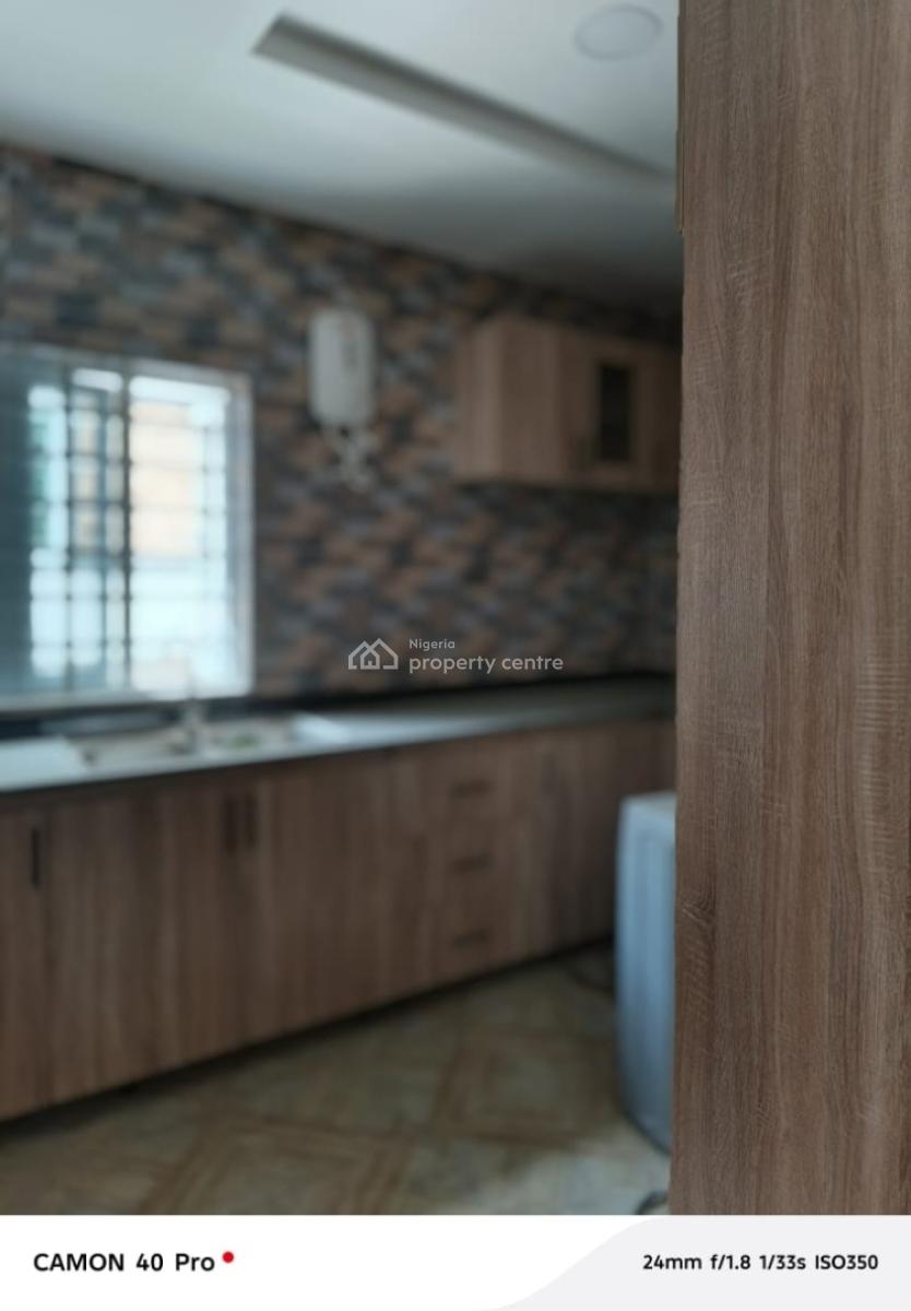 Lovely 2 Bedroom Flat, Lekki, Lagos, Flat / Apartment for Rent