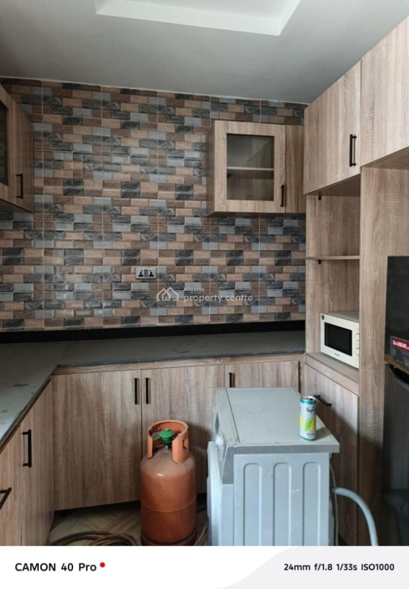 Lovely 2 Bedroom Flat, Lekki, Lagos, Flat / Apartment for Rent