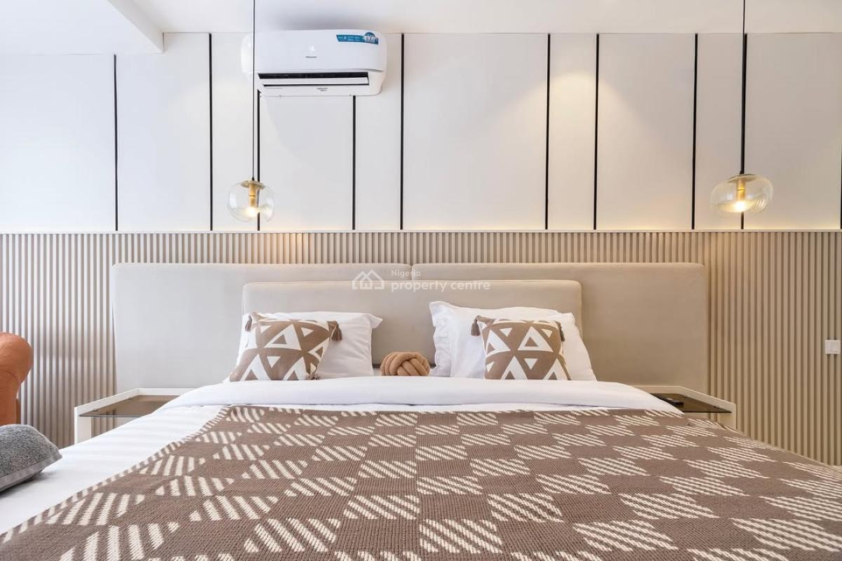 Nicely Furnished 2 Bedroom Apartment, Lekki Phase 1, Lekki, Lagos, Flat / Apartment Short Let