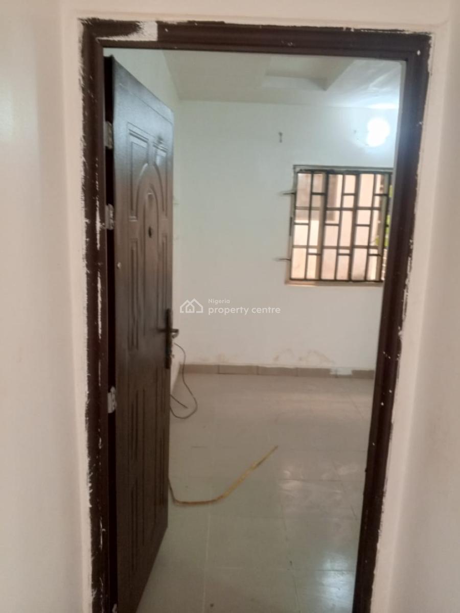 Studio Apartment (self Contain Apartment), 352 Road By 35 Road, 3rd Avenue, Gwarimpa Estate Phase 2, Gwarinpa, Abuja, Self Contain (single Rooms) for Rent