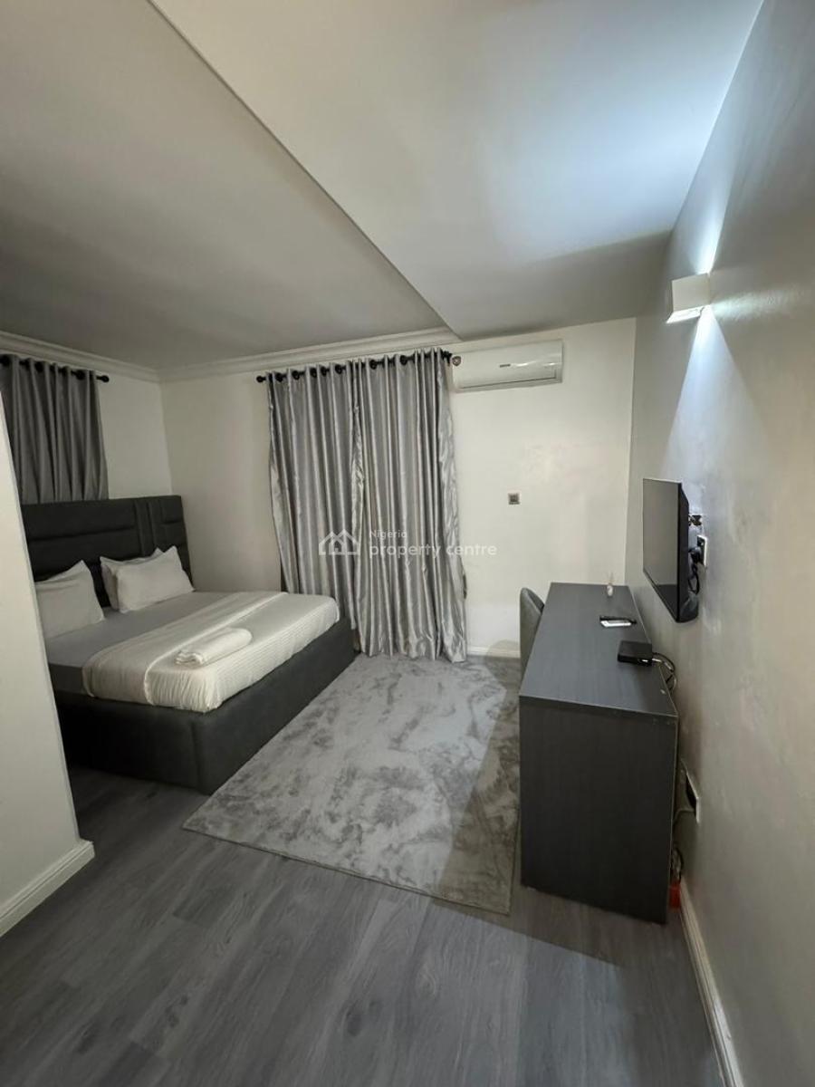 Luxury Smart 3 Bedroom Service and Furnished Apartment, Wuse 2, Abuja, Flat / Apartment Short Let