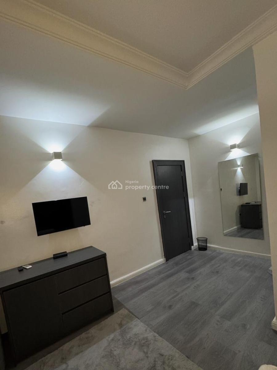 Luxury Smart 3 Bedroom Service and Furnished Apartment, Wuse 2, Abuja, Flat / Apartment Short Let