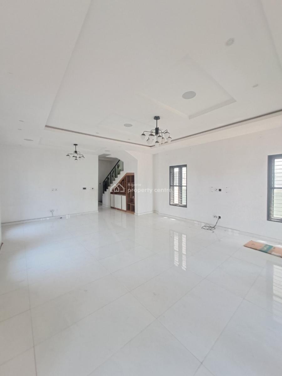 Well Built 5 Bedroom Detached with Bq in a Gated Estate, Lekki, Lagos, Detached Duplex for Rent