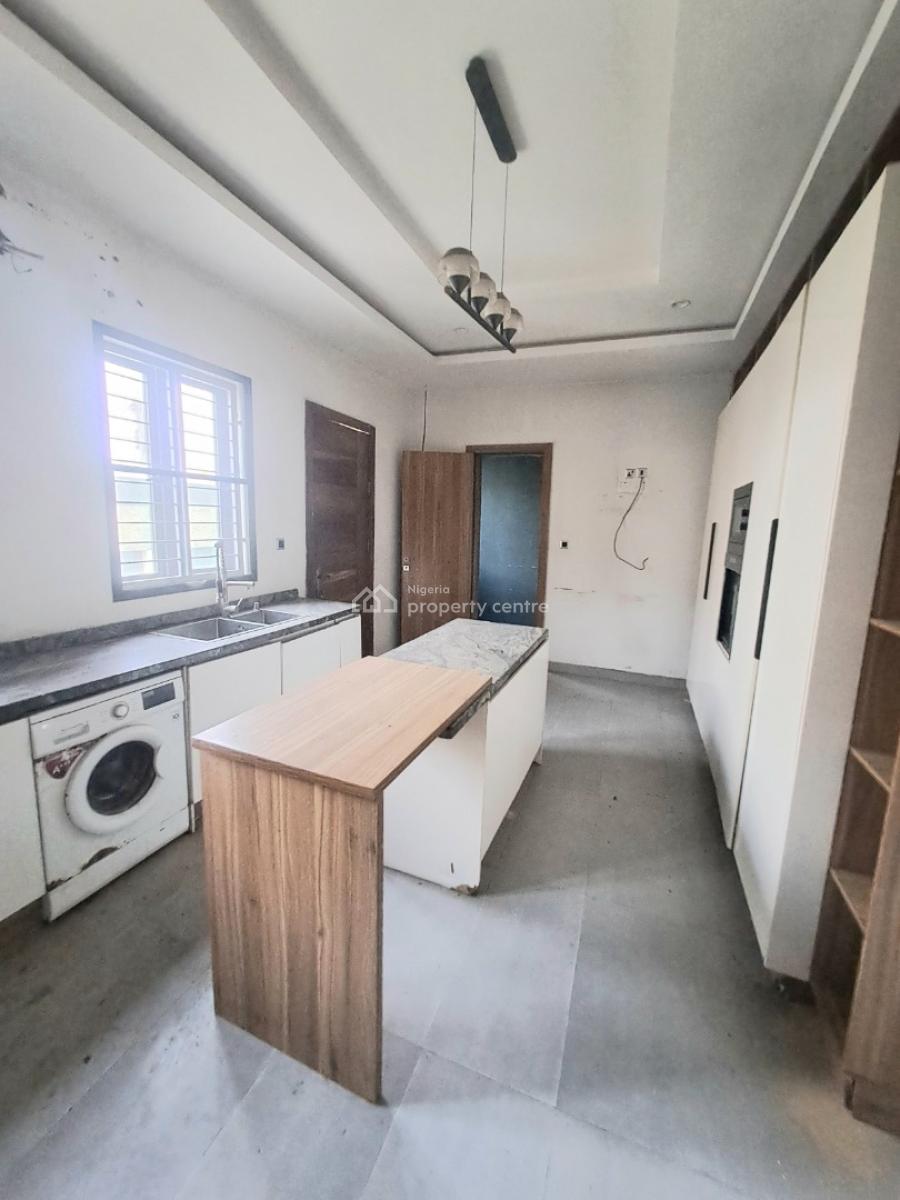 Well Built 5 Bedroom Detached with Bq in a Gated Estate, Lekki, Lagos, Detached Duplex for Rent