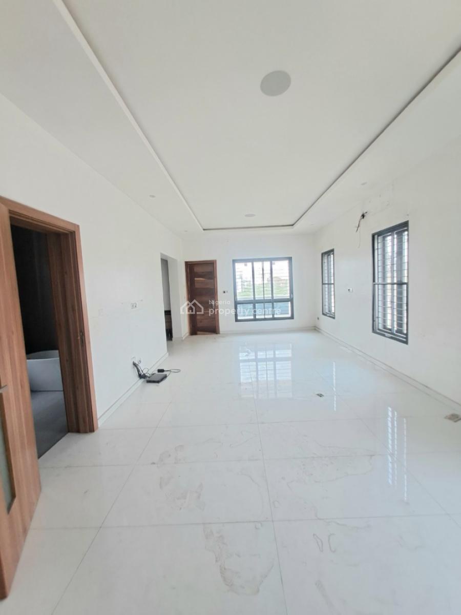 Well Built 5 Bedroom Detached with Bq in a Gated Estate, Lekki, Lagos, Detached Duplex for Rent