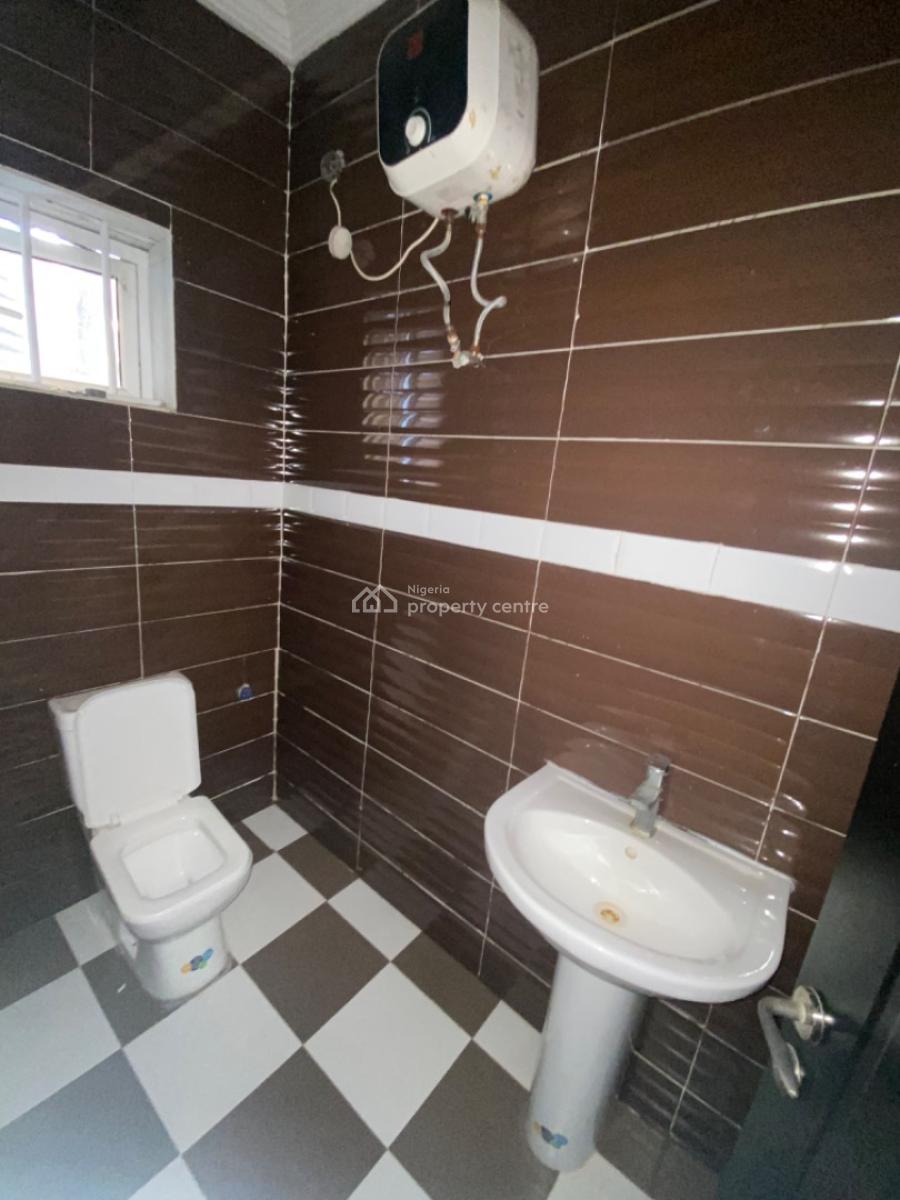Neatly Used 3 Bedroom Flat with a Bq, Lekki Sheme 2, Abraham Adesanya, Ajah, Lagos, Flat / Apartment for Rent