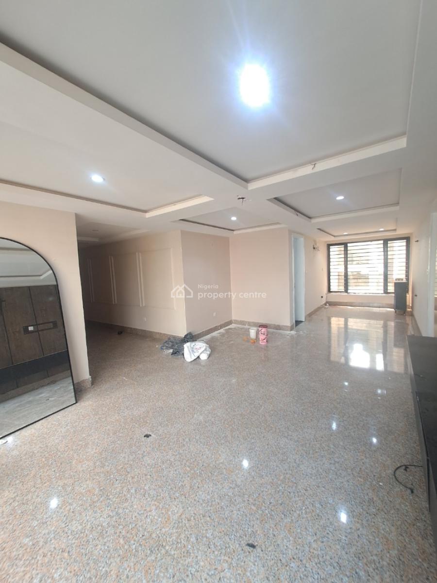 Well Built 3 Bedroom Apartment with Bq, Lekki, Lagos, Flat / Apartment for Rent
