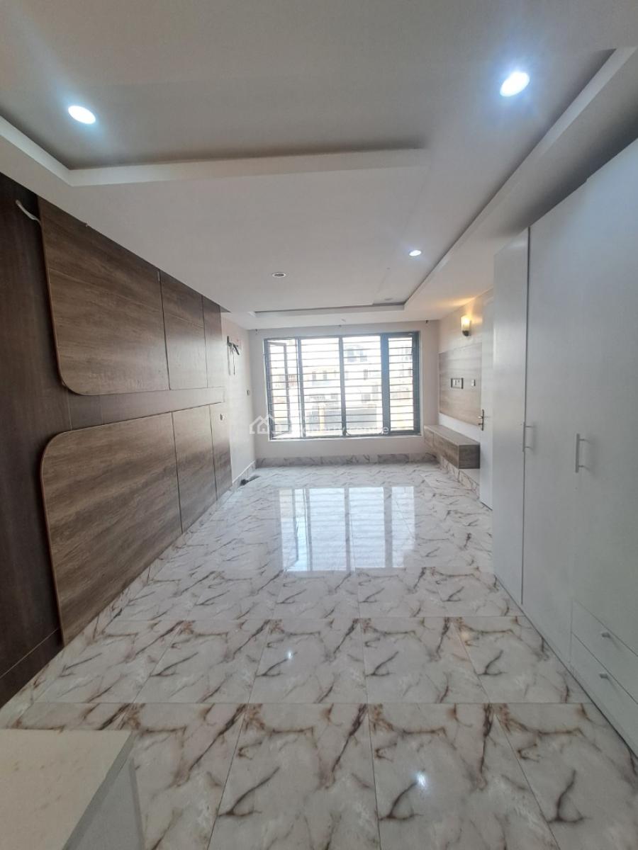 Well Built 3 Bedroom Apartment with Bq, Lekki, Lagos, Flat / Apartment for Rent