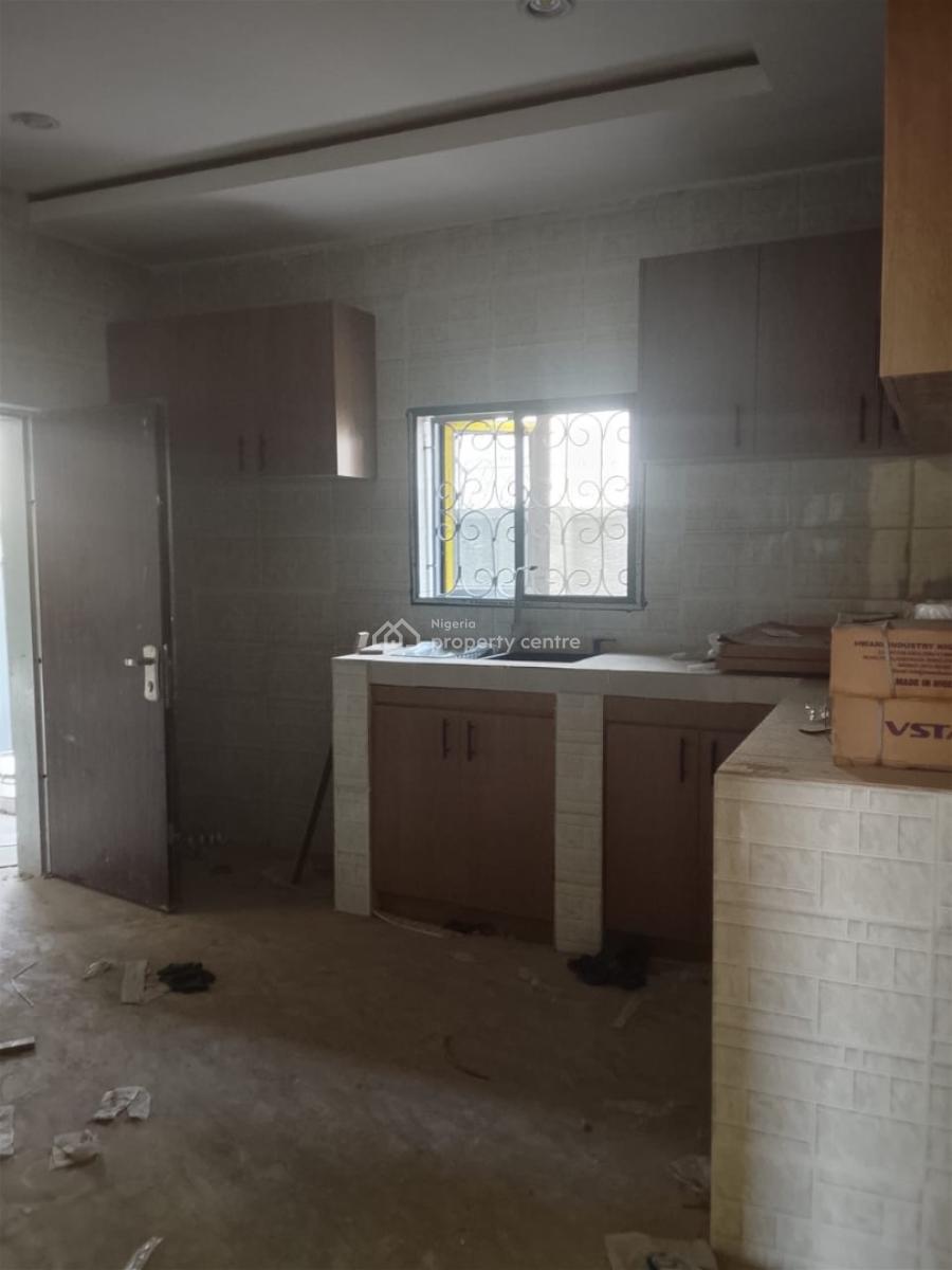 Beautiful Spacious 2 Bedroom Apartment, Lugbe District, Abuja, Flat / Apartment for Rent