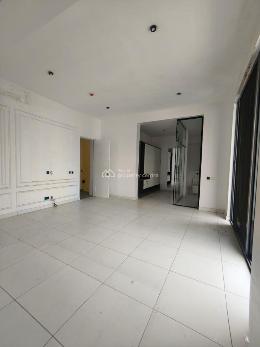 Fully Service Four 4 Bedroom Maisonette with Self Compound, Off Admiralty Way, Lekki Phase 1, Lekki, Lagos, Flat / Apartment for Rent