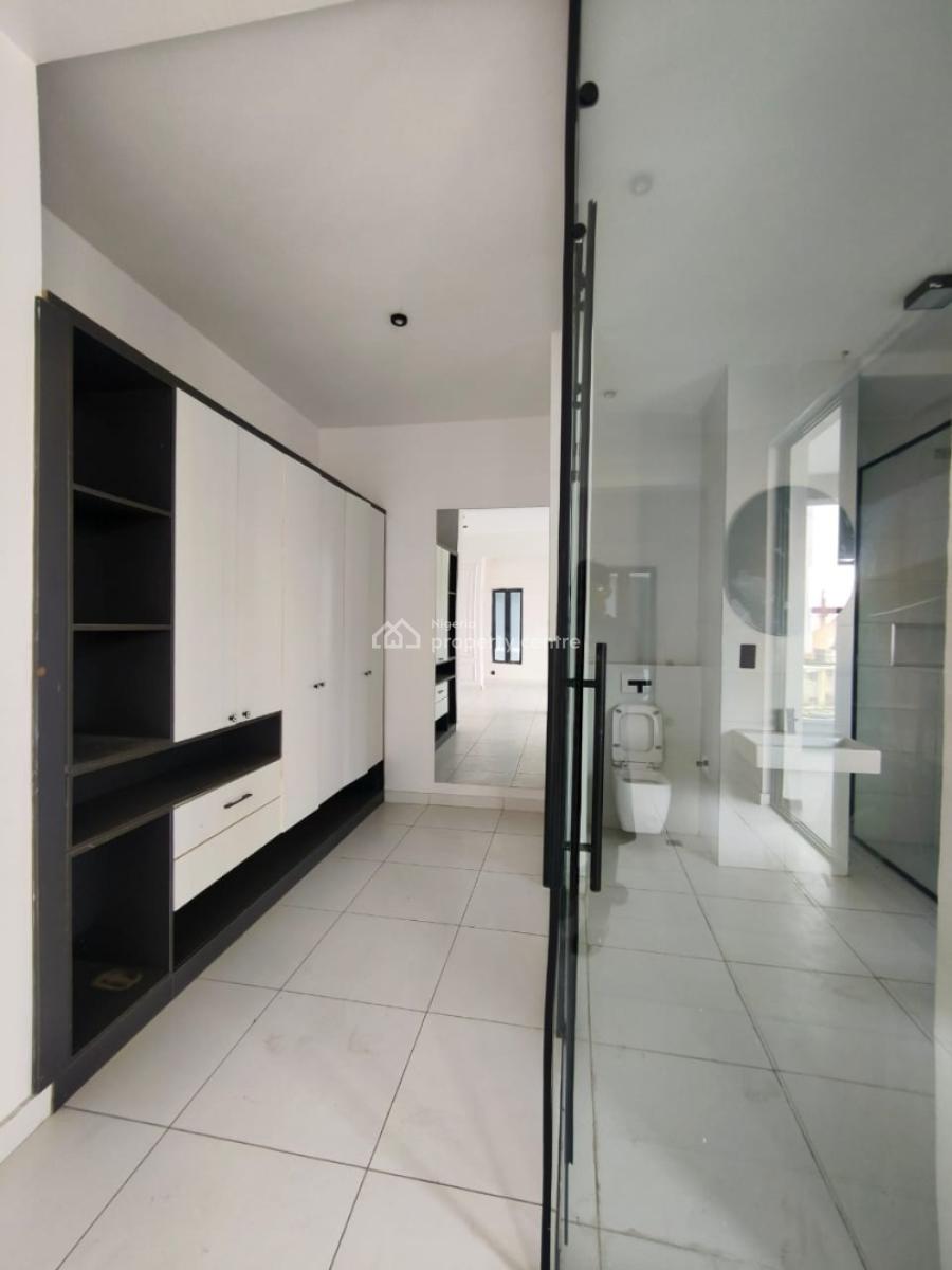 Fully Service Four 4 Bedroom Maisonette with Self Compound, Off Admiralty Way, Lekki Phase 1, Lekki, Lagos, Flat / Apartment for Rent