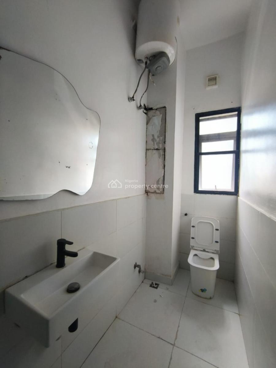 Fully Service Four 4 Bedroom Maisonette with Self Compound, Off Admiralty Way, Lekki Phase 1, Lekki, Lagos, Flat / Apartment for Rent