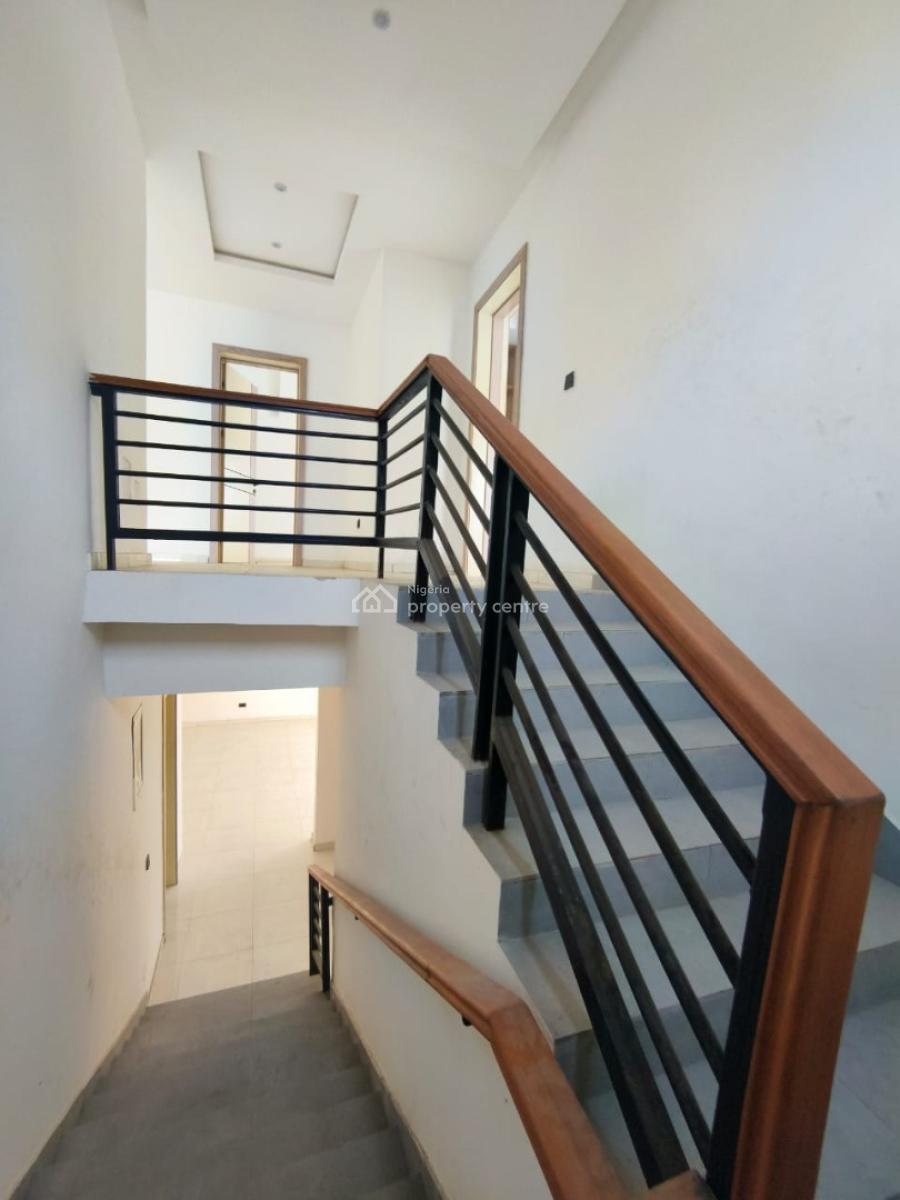 Fully Service Four Bedroom Maisonette + Bq + Pool + Elevator, Off Admiralty Way, Lekki Phase 1, Lekki, Lagos, Flat / Apartment for Rent