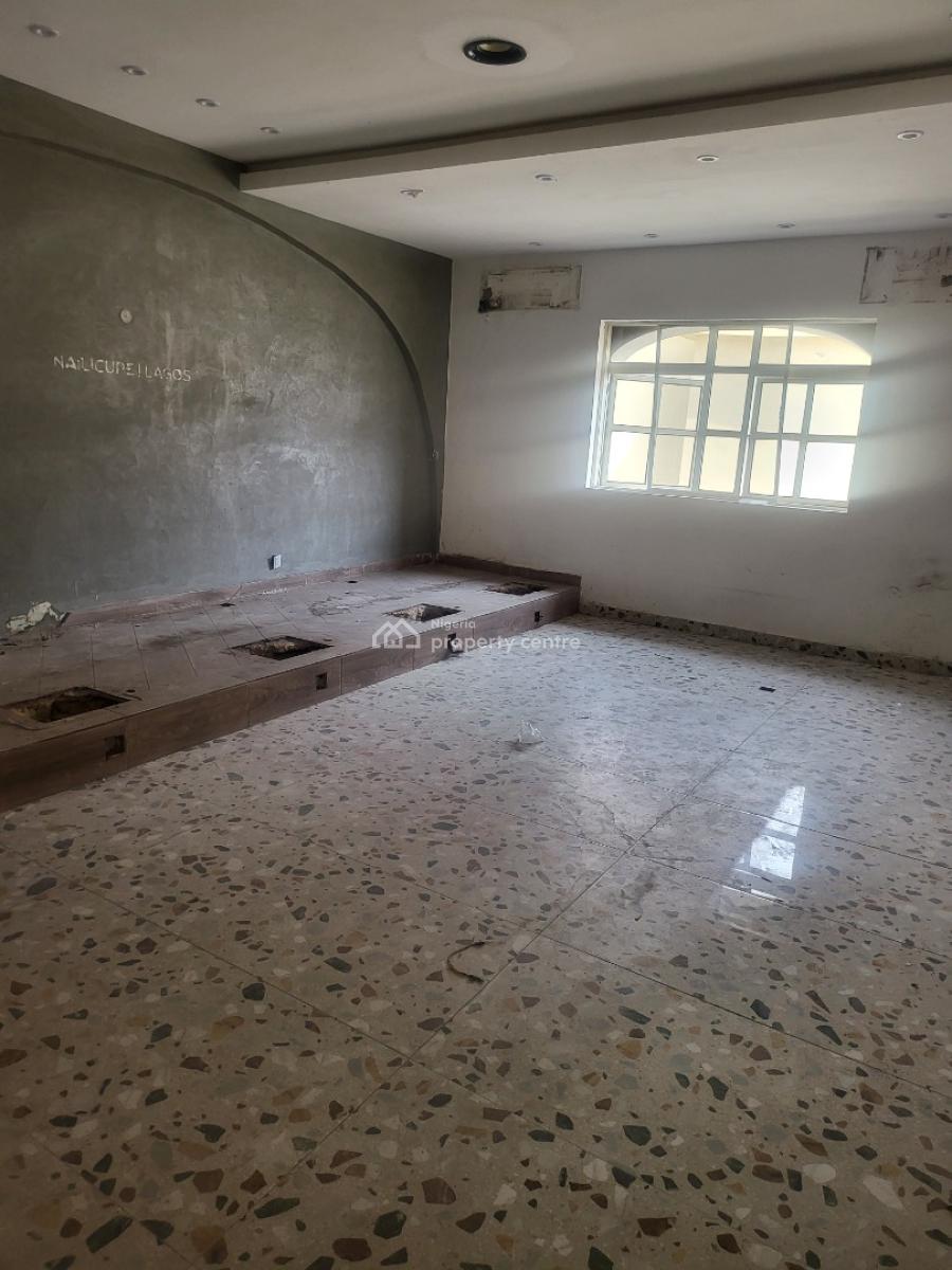Commercial Property, Lekki Phase 1, Lekki, Lagos, Commercial Property for Rent