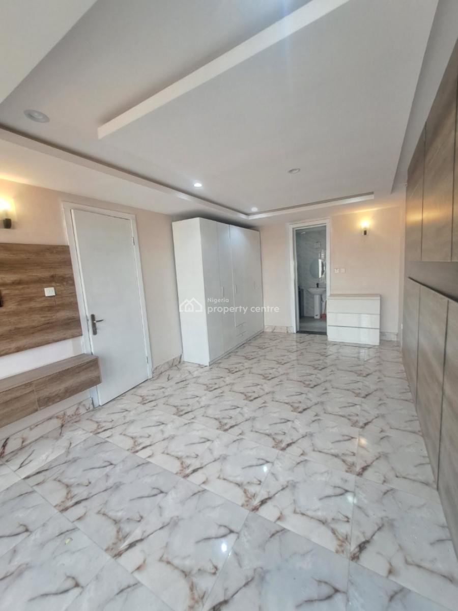 Well Built 3 Bedroom Apartment with Bq, Lekki, Lagos, Flat / Apartment for Rent