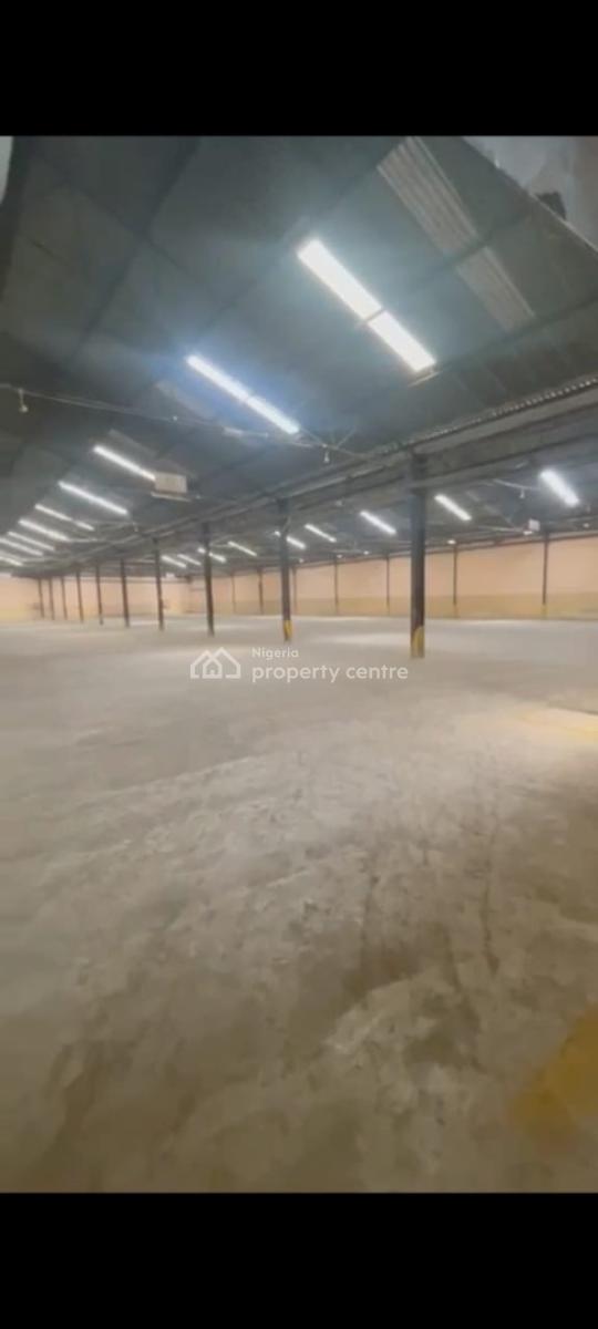 32000sqft Warehouse at Industrial Estate, Ilupeju, Lagos, Warehouse for Rent