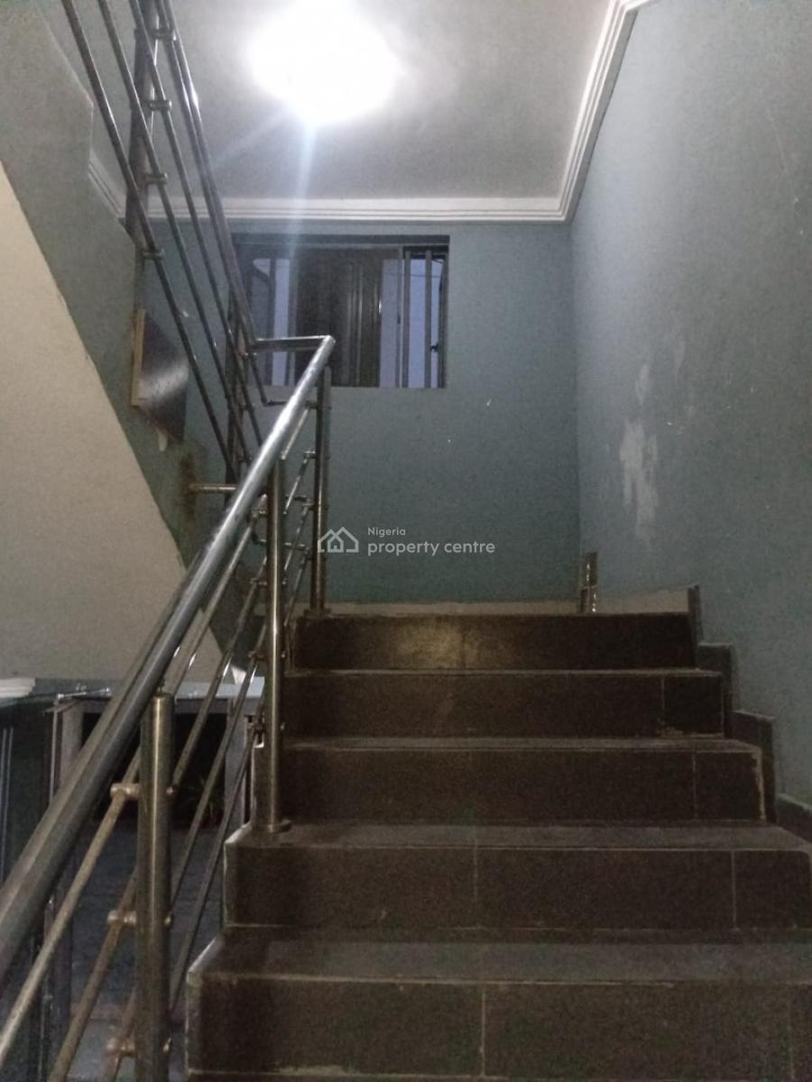 a Serviced 2 Bedroom Flat Upstairs, Chevron Alternative Route Off Chevron Drive Lekki Lagos, Lekki, Lagos, Flat / Apartment for Rent