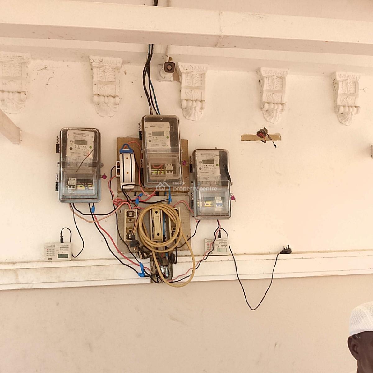 6 Bedrooms Mansion, 155, Zone 8 Road, Lokoja, Kogi, Detached Duplex for Sale