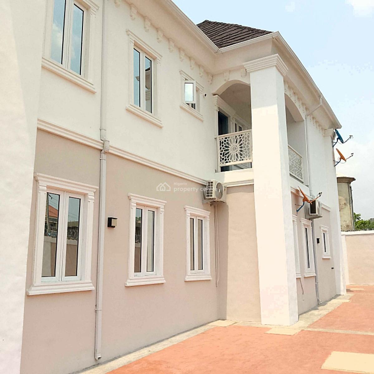 6 Bedrooms Mansion, 155, Zone 8 Road, Lokoja, Kogi, Detached Duplex for Sale