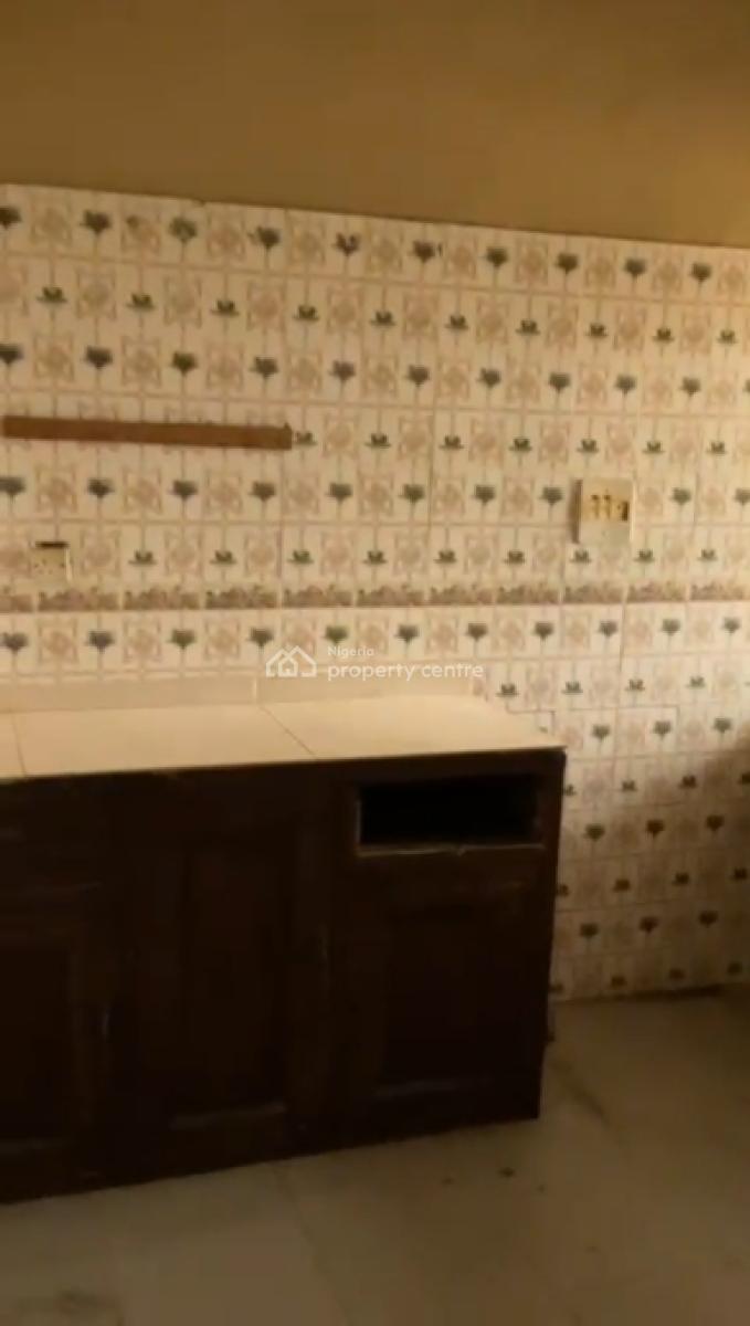 Well Maintained 3 Bedrooms Flat, Ologunfe, Awoyaya, Ibeju Lekki, Lagos, Flat / Apartment for Rent