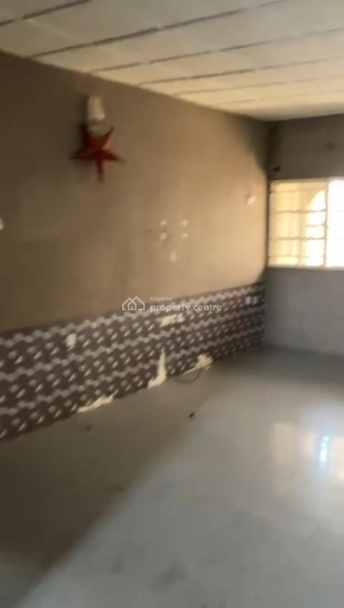 Well Maintained 3 Bedrooms Flat, Ologunfe, Awoyaya, Ibeju Lekki, Lagos, Flat / Apartment for Rent