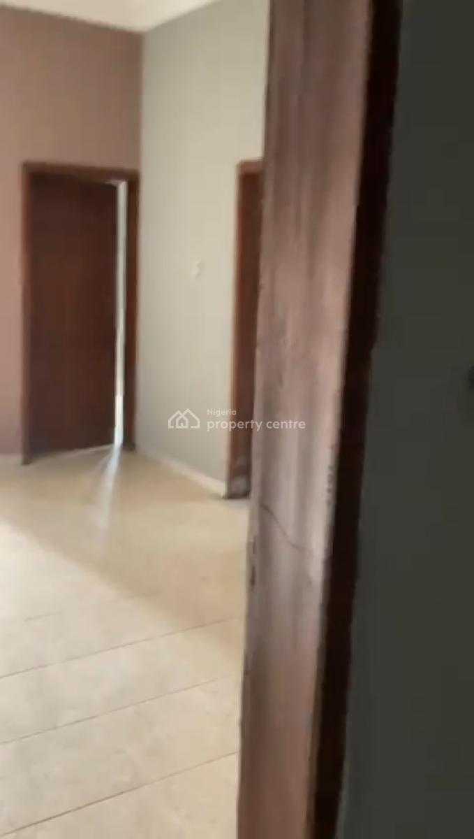 Well Maintained 3 Bedrooms Flat, Gbetu New Road, Awoyaya, Ibeju Lekki, Lagos, Flat / Apartment for Rent