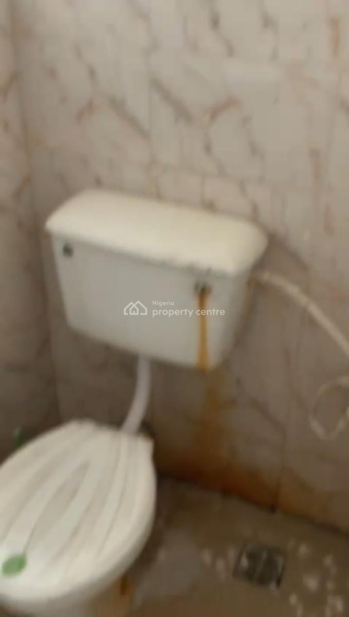 Well Maintained 3 Bedrooms Flat, Gbetu New Road, Awoyaya, Ibeju Lekki, Lagos, Flat / Apartment for Rent