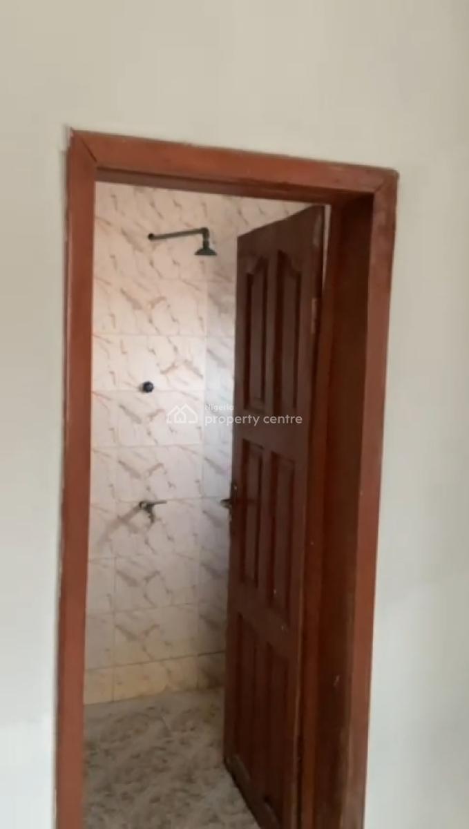 Well Maintained 3 Bedrooms Flat, Gbetu New Road, Awoyaya, Ibeju Lekki, Lagos, Flat / Apartment for Rent