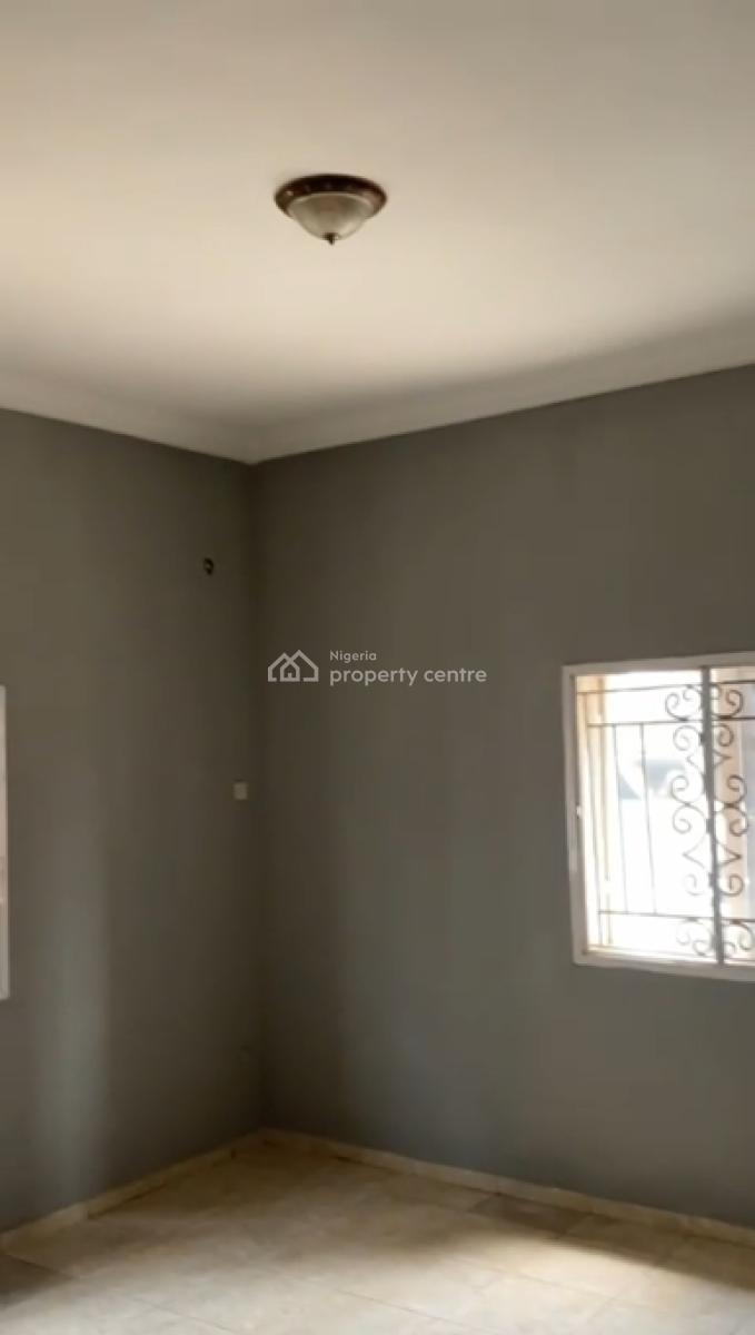 Well Maintained 3 Bedrooms Flat, Gbetu New Road, Awoyaya, Ibeju Lekki, Lagos, Flat / Apartment for Rent