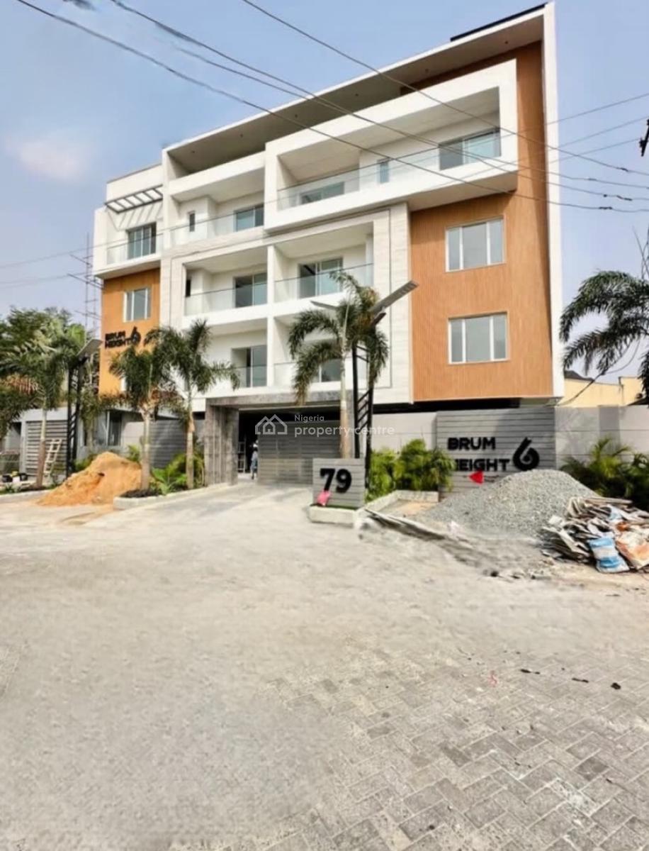 Luxury and Spacious 2 Bedroom Maisonette with Swimming Pool, Lekki Phase 1, Lekki, Lagos, Flat / Apartment for Rent