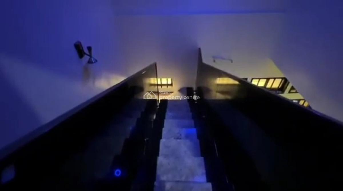 Unfurnished 8 Bedroom Detached House with Pool, Bq, Vgc, Lekki, Lagos, Detached Duplex for Rent