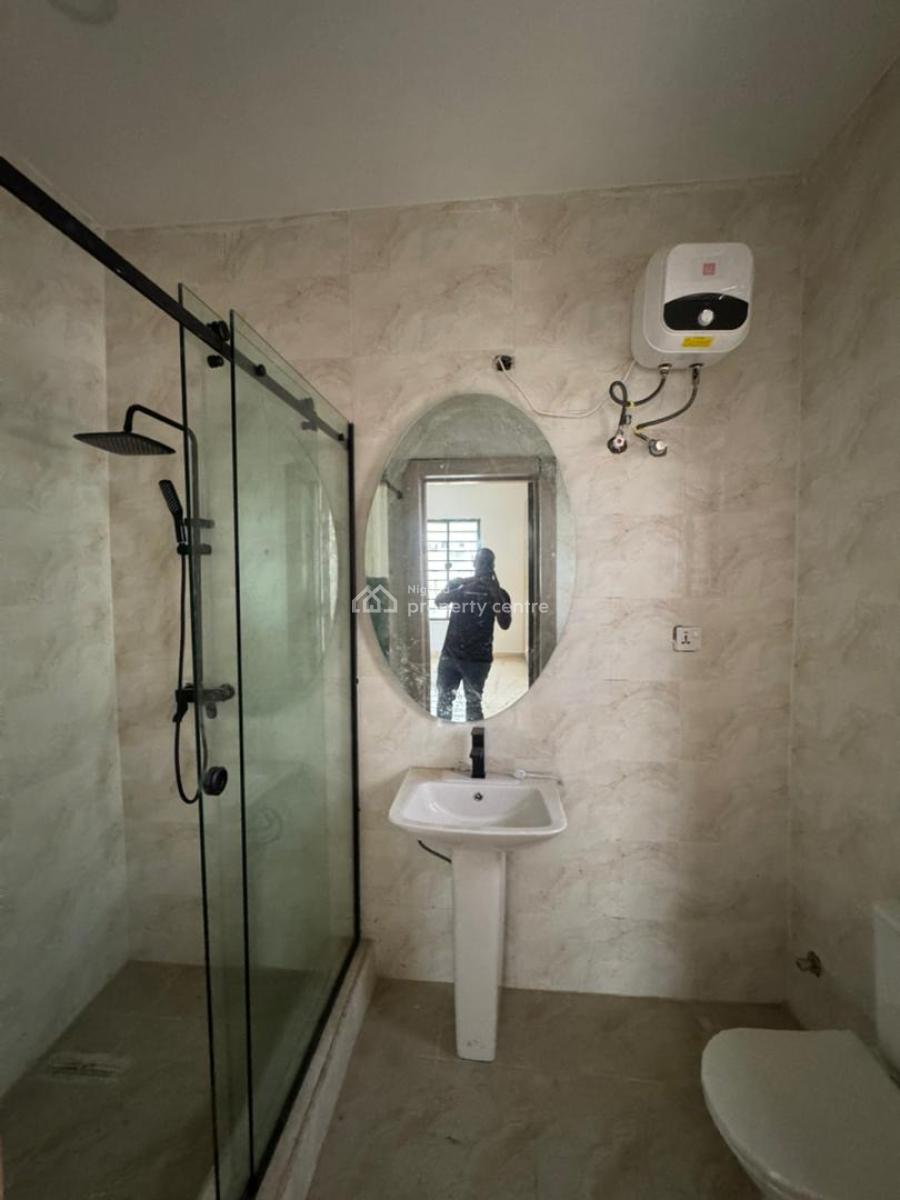 3 Bedrooms Apartment, Ologolo, Lekki, Lagos, Flat / Apartment for Rent