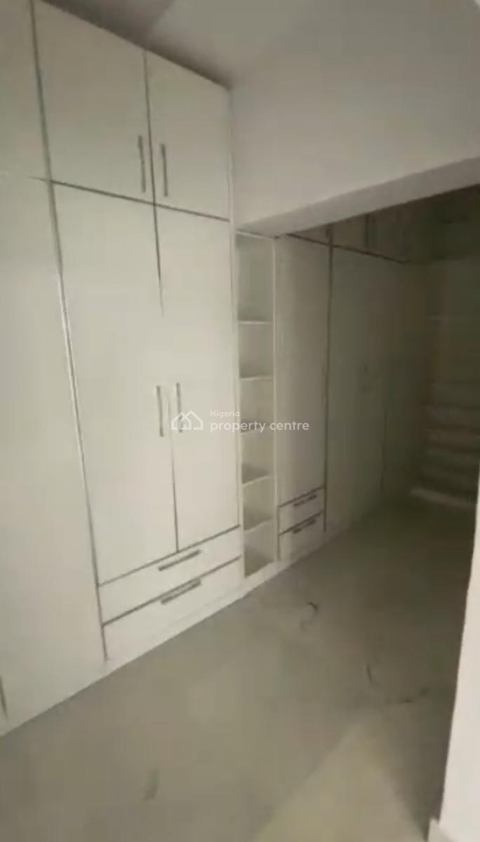 4 Bedrooms Semi Detached House with a B.q, Shangisha, Beside Magodo Phase 2, Magodo, Lagos, Semi-detached Duplex for Rent