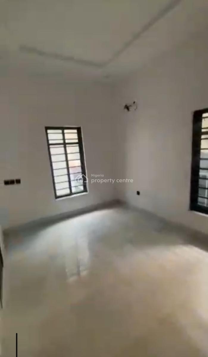 4 Bedrooms Semi Detached House with a B.q, Shangisha, Beside Magodo Phase 2, Magodo, Lagos, Semi-detached Duplex for Rent