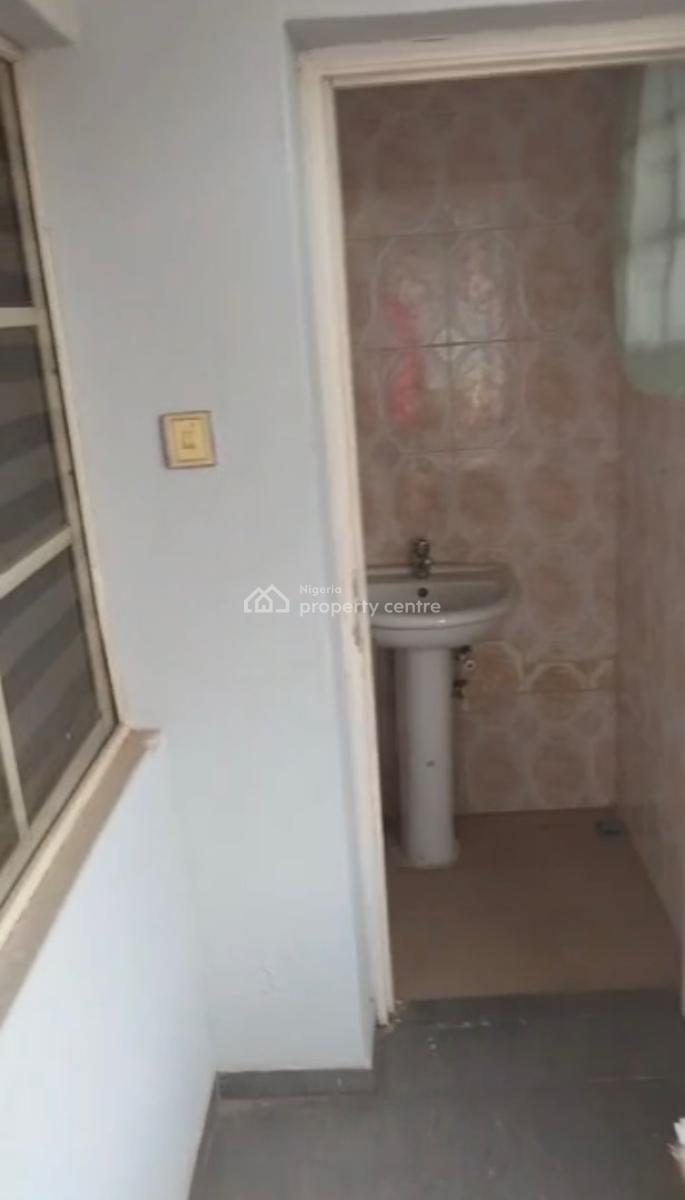 Executive 3 Bedroom Flat with All Rooms En-suite, Balogun, Iju-ishaga, Agege, Lagos, Flat / Apartment for Rent