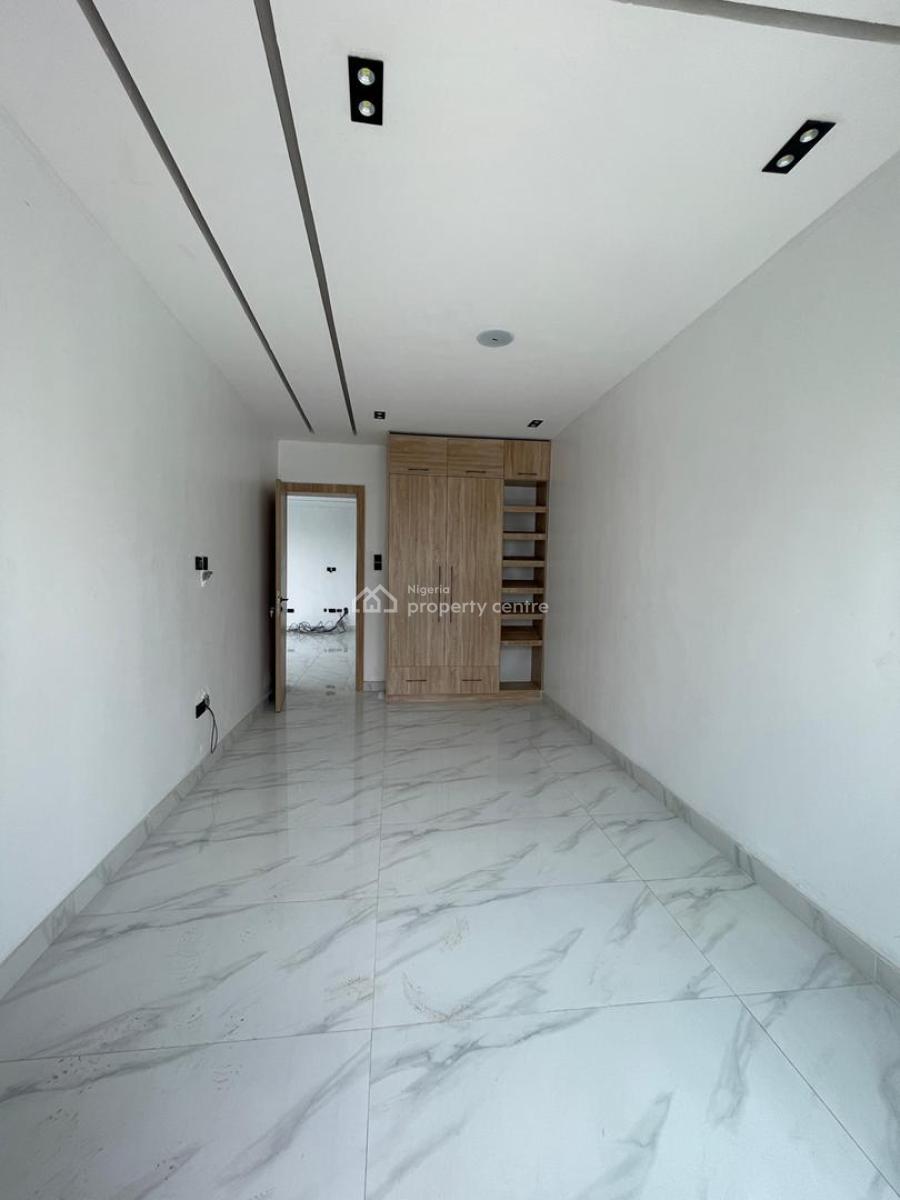 Luxurious 2 Bedroom Apartment, Lekki Phase 1, Lekki, Lagos, Flat / Apartment for Sale