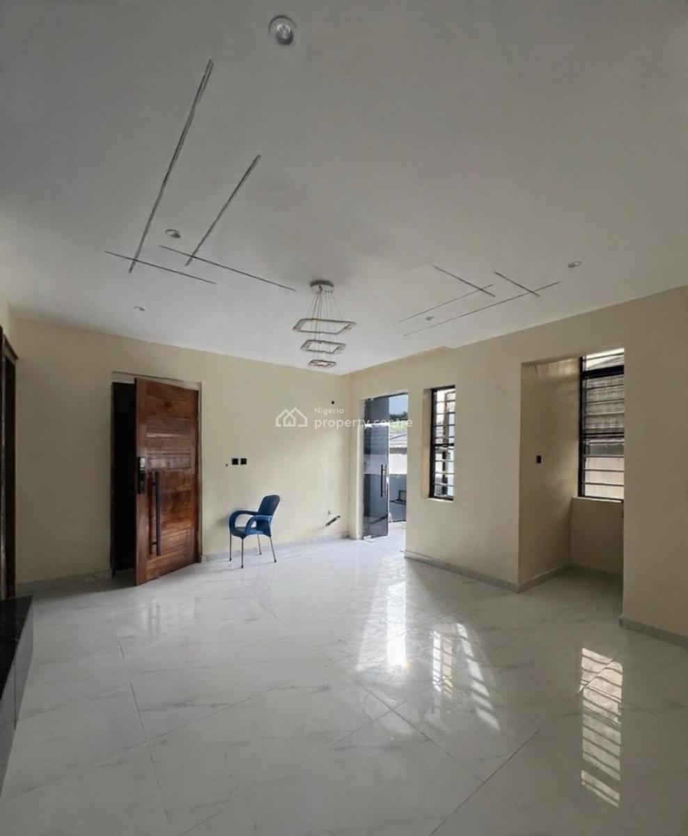 Lovely 3 Bedroom Apartment, Lekki Phase 1, Lekki Phase 1, Lekki, Lagos, Block of Flats for Sale