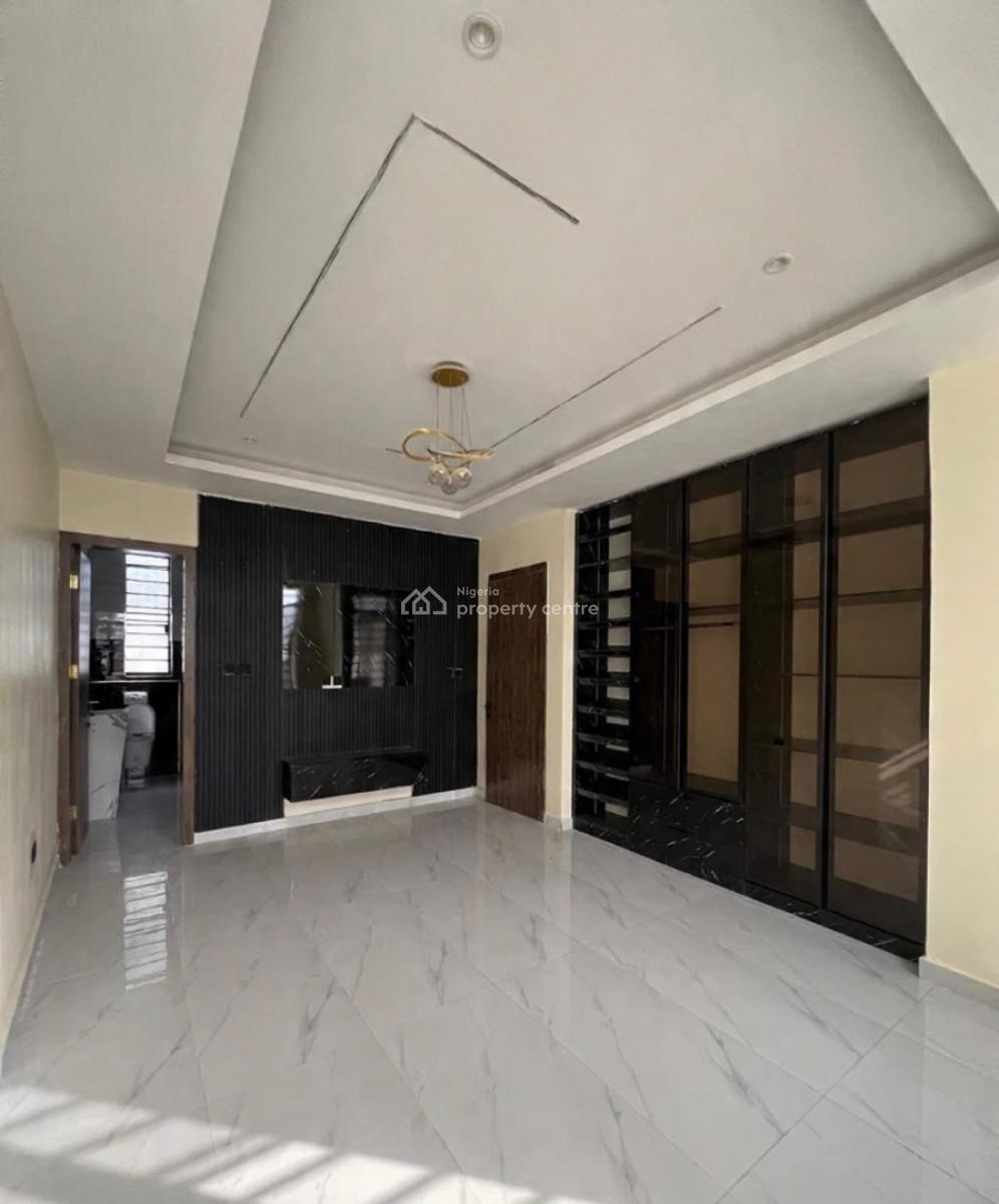 Lovely 3 Bedroom Apartment, Lekki Phase 1, Lekki Phase 1, Lekki, Lagos, Block of Flats for Sale