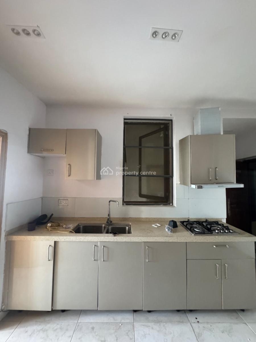 Decent 1bedroom Apartment Available, Ologolo, Lekki, Lagos, Mini Flat (room and Parlour) for Rent