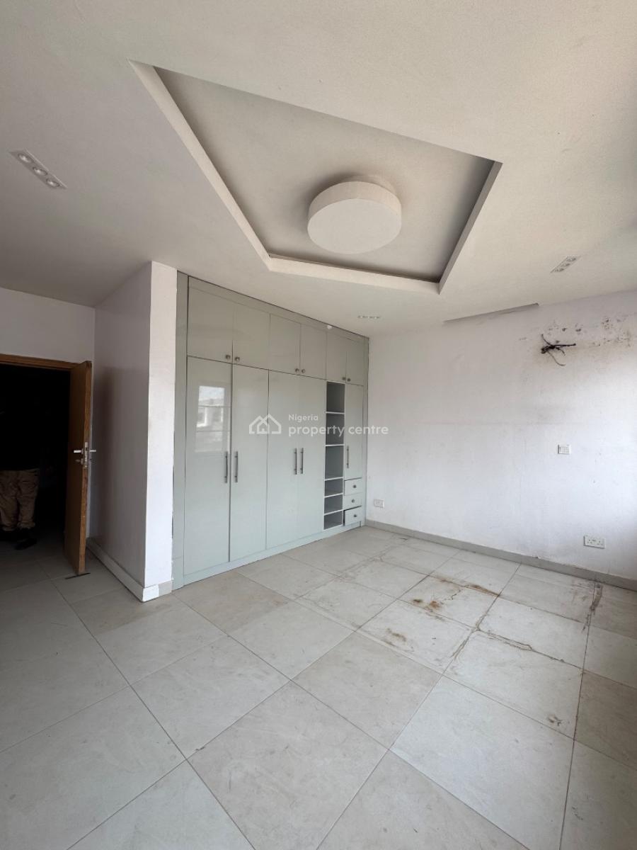 Decent 1bedroom Apartment Available, Ologolo, Lekki, Lagos, Mini Flat (room and Parlour) for Rent