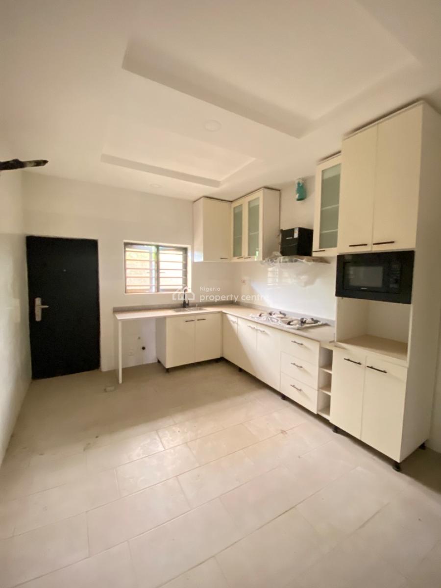 Nice 4 Bedroom Duplex, Lekki Peninsula Scheme 2, Ajah, Lagos, Terraced Duplex for Rent