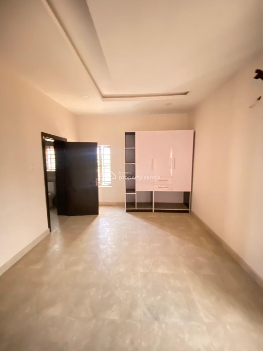 Nice 4 Bedroom Duplex, Lekki Peninsula Scheme 2, Ajah, Lagos, Terraced Duplex for Rent