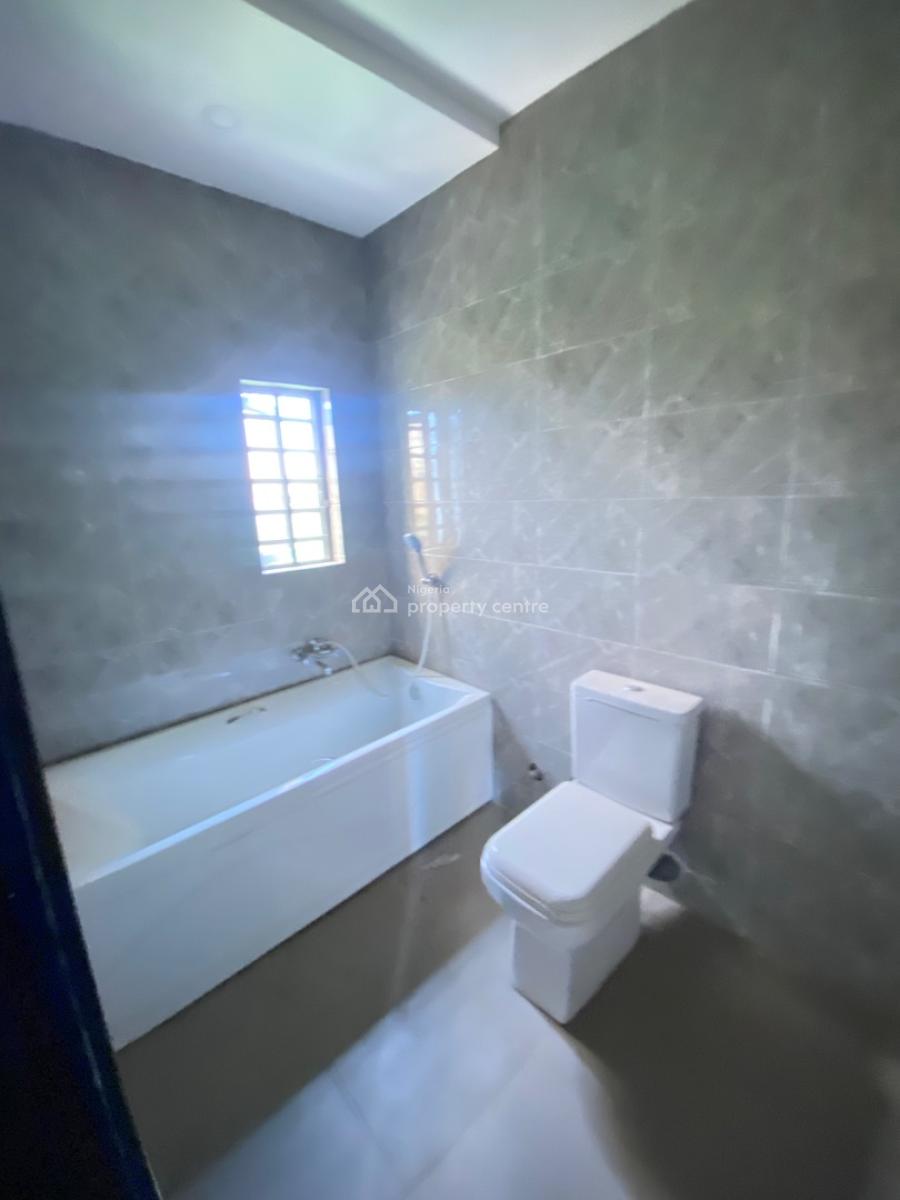 Nice 4 Bedroom Duplex, Lekki Peninsula Scheme 2, Ajah, Lagos, Terraced Duplex for Rent