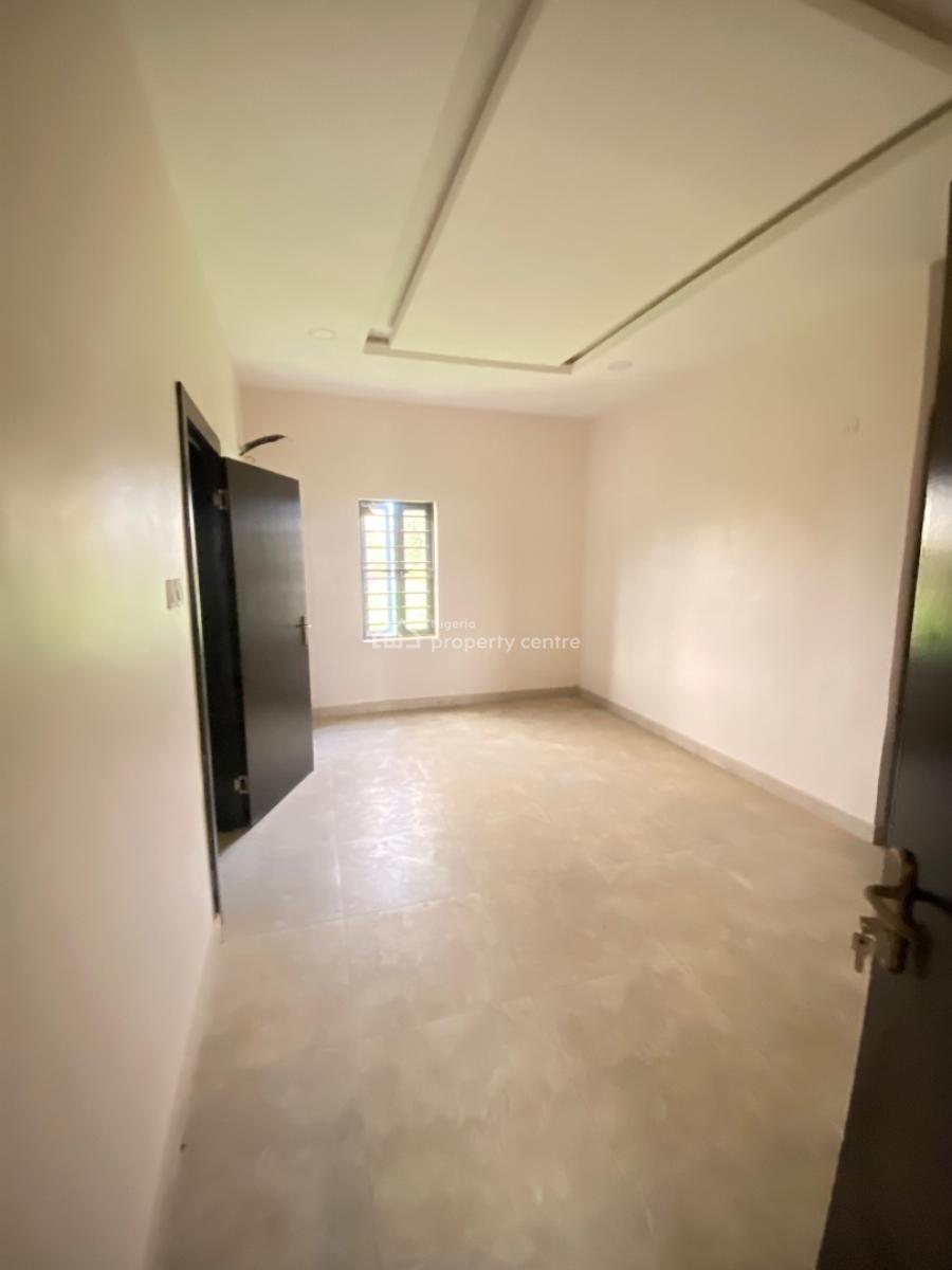 Nice 4 Bedroom Duplex, Lekki Peninsula Scheme 2, Ajah, Lagos, Terraced Duplex for Rent