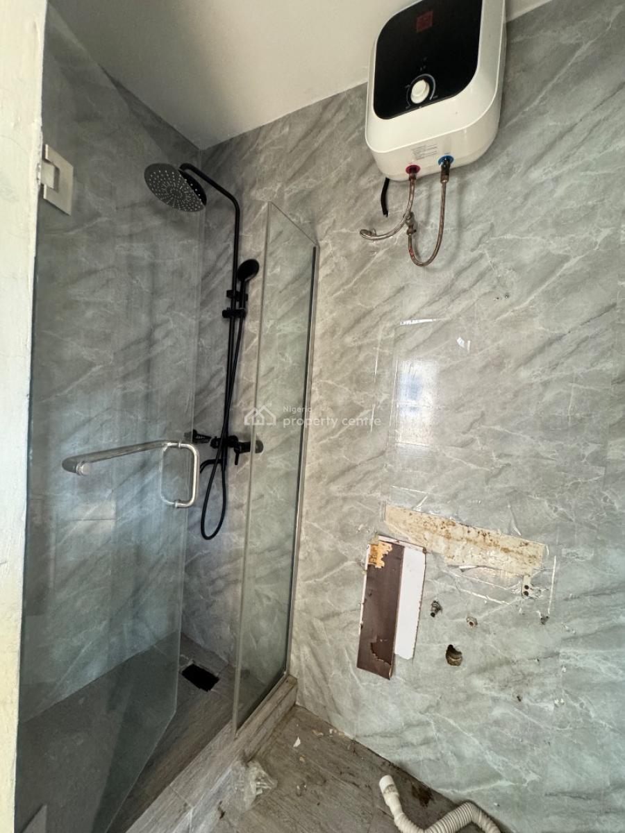 Well Maintained 2 Bedroom Premium Apartment, Ologolo, Lekki, Lagos, Flat / Apartment for Rent