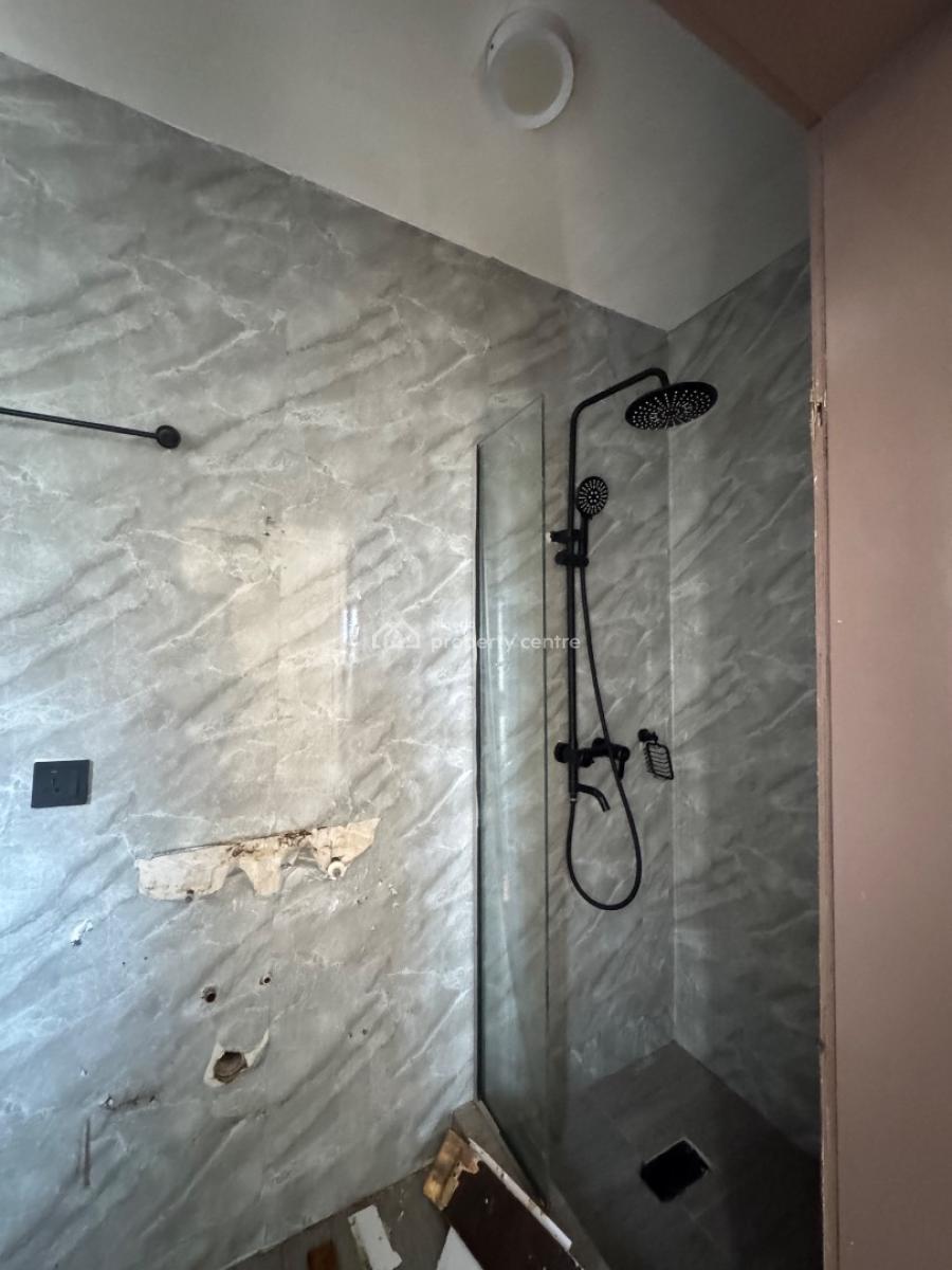 Well Maintained 2 Bedroom Premium Apartment, Ologolo, Lekki, Lagos, Flat / Apartment for Rent